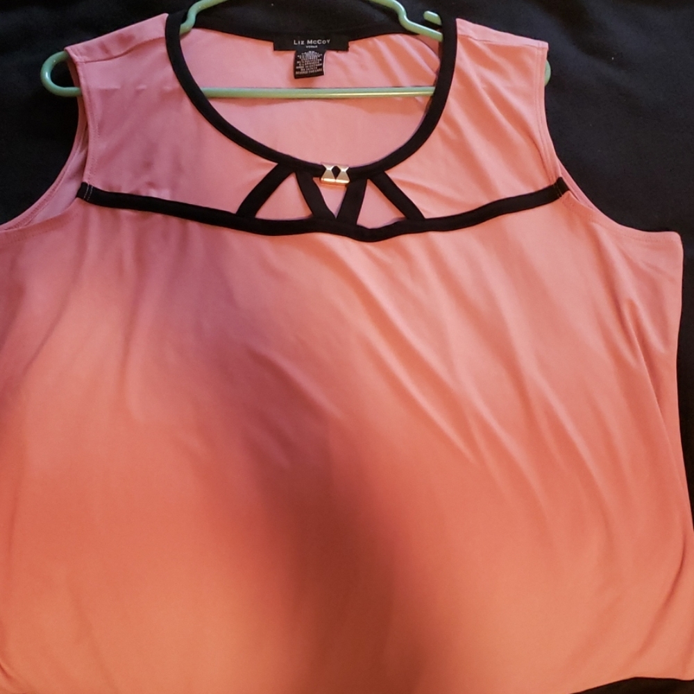 Sleeveless dress top